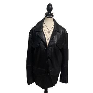 Vintage Wilsons Leather Black Leather Coat ⋆｡‧₊°♱༺𓆩❦︎𓆪༻♱༉‧₊˚.